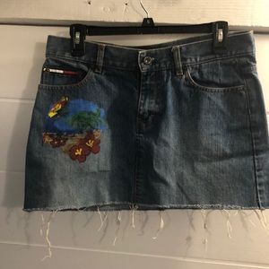 Tommy Jeans adorable jean skirt!
